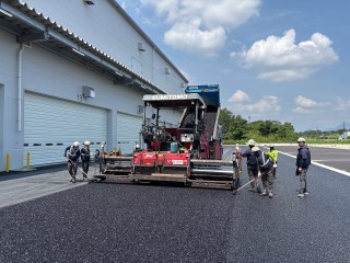 大型物流倉庫 舗装工事