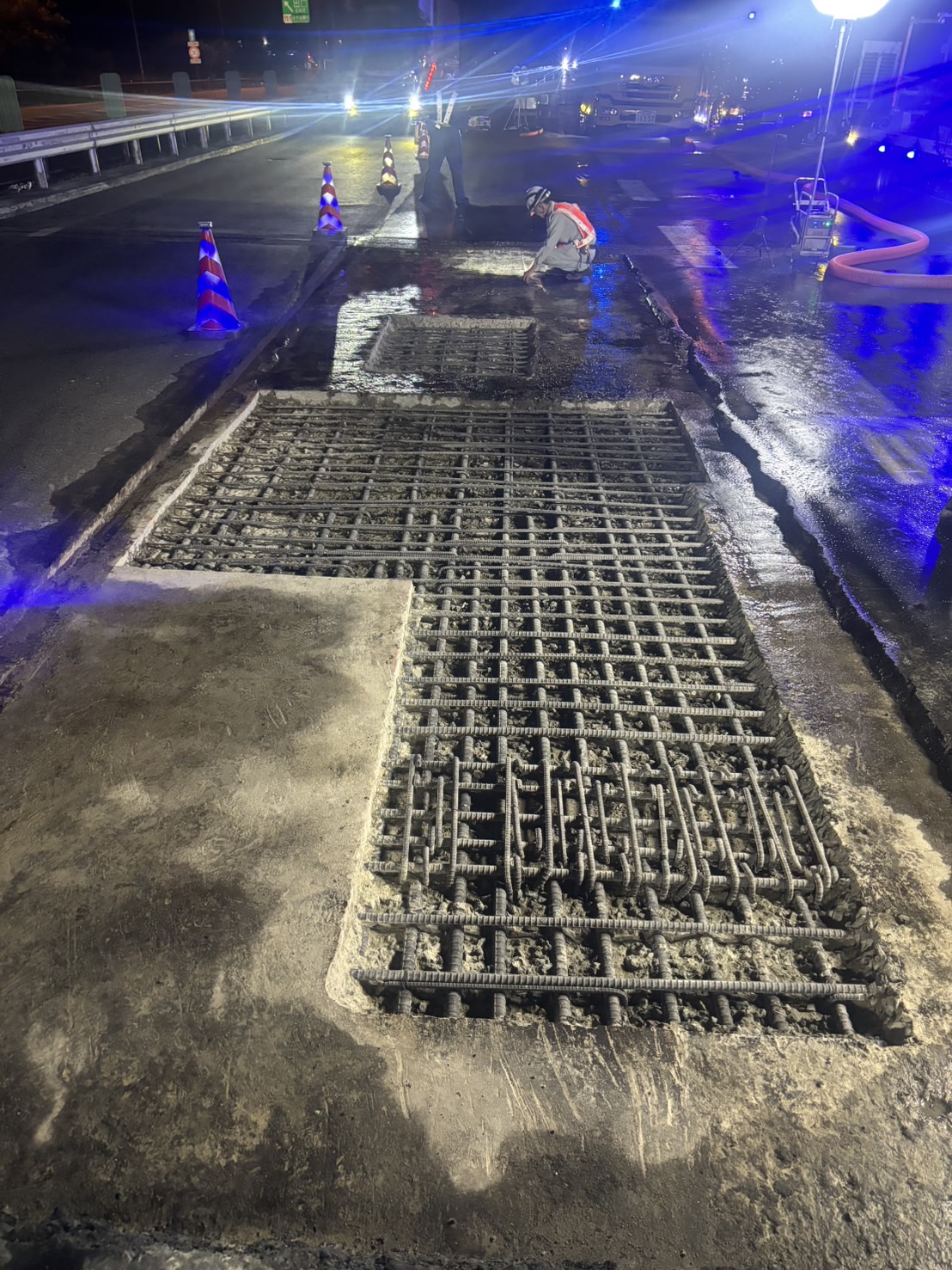 床版上面コンクリートはつり