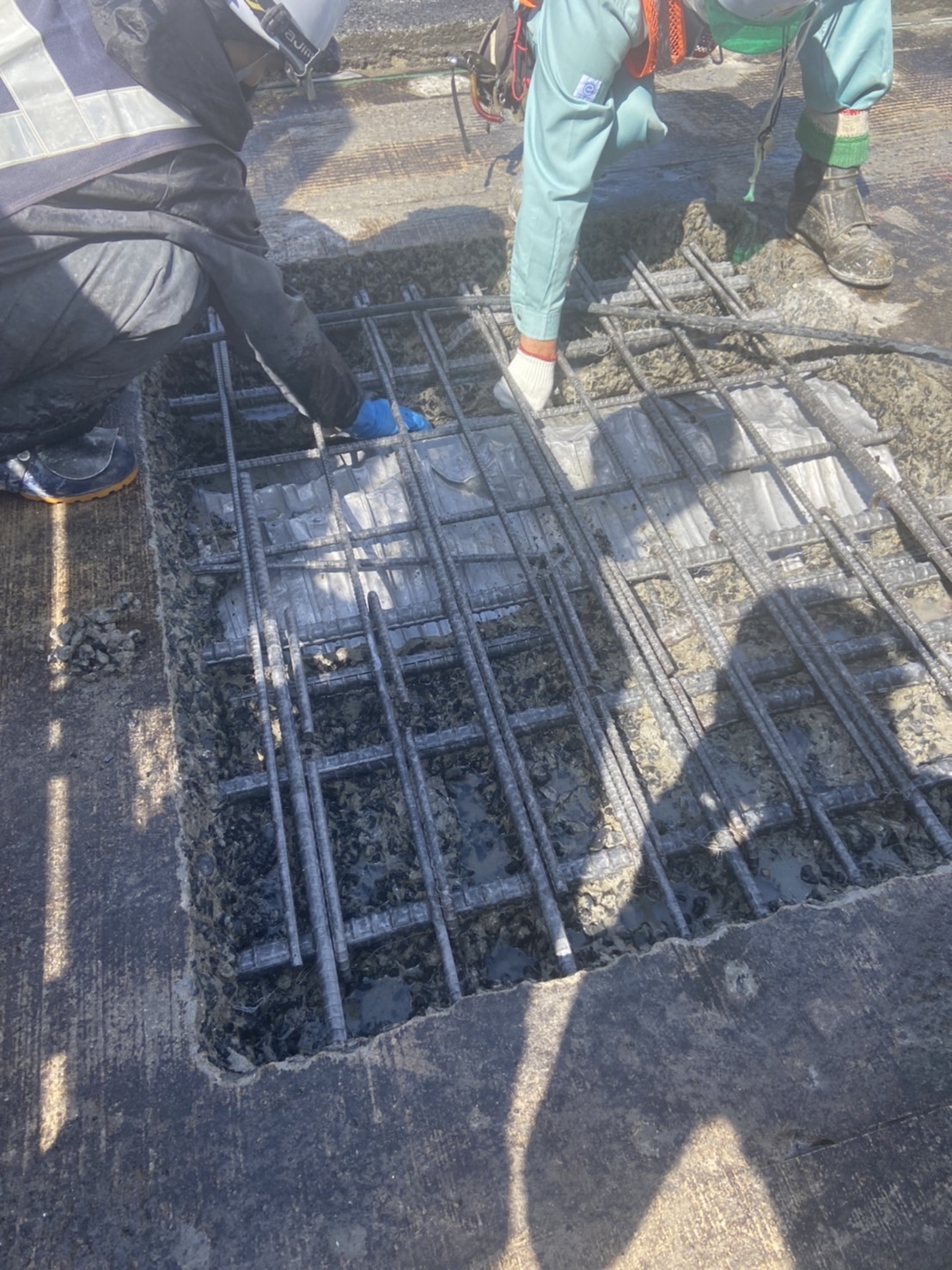 中空床版はつり